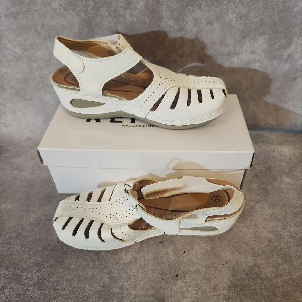 Report Kids White Velcro Strap Sandals‎ Size 35/US 3.5